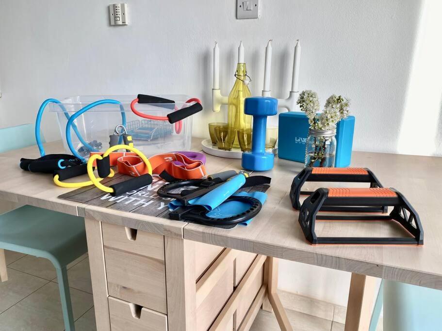 Ευ Ζην / Ev Zin: Modern, cozy, studio, pool, balcony Paphos Exterior foto