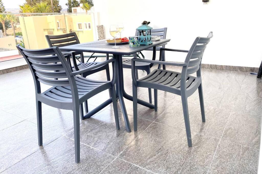 Ευ Ζην / Ev Zin: Modern, cozy, studio, pool, balcony Paphos Exterior foto